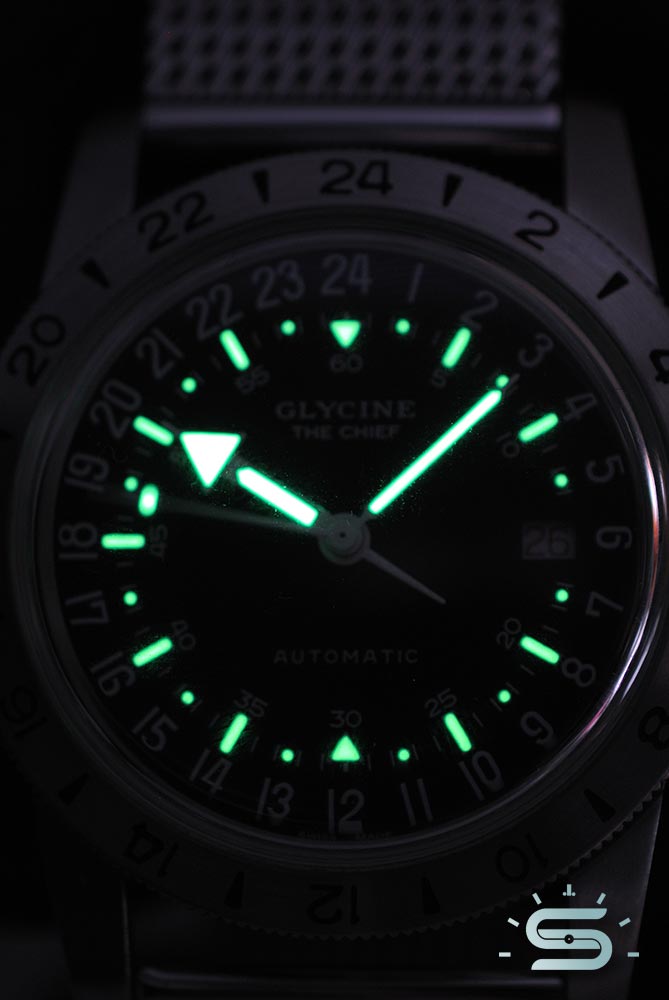 Orologio Glycine Airman Vintage 'The Chief Purist' 40 Mm | Movimento Automatico Svizzero, Quadrante Bianco, Cinturino Nero, Unisex