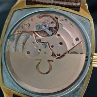 Omega 1002