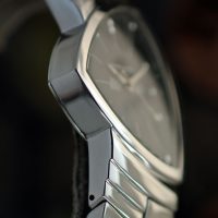 Hamilton Ventura H244111